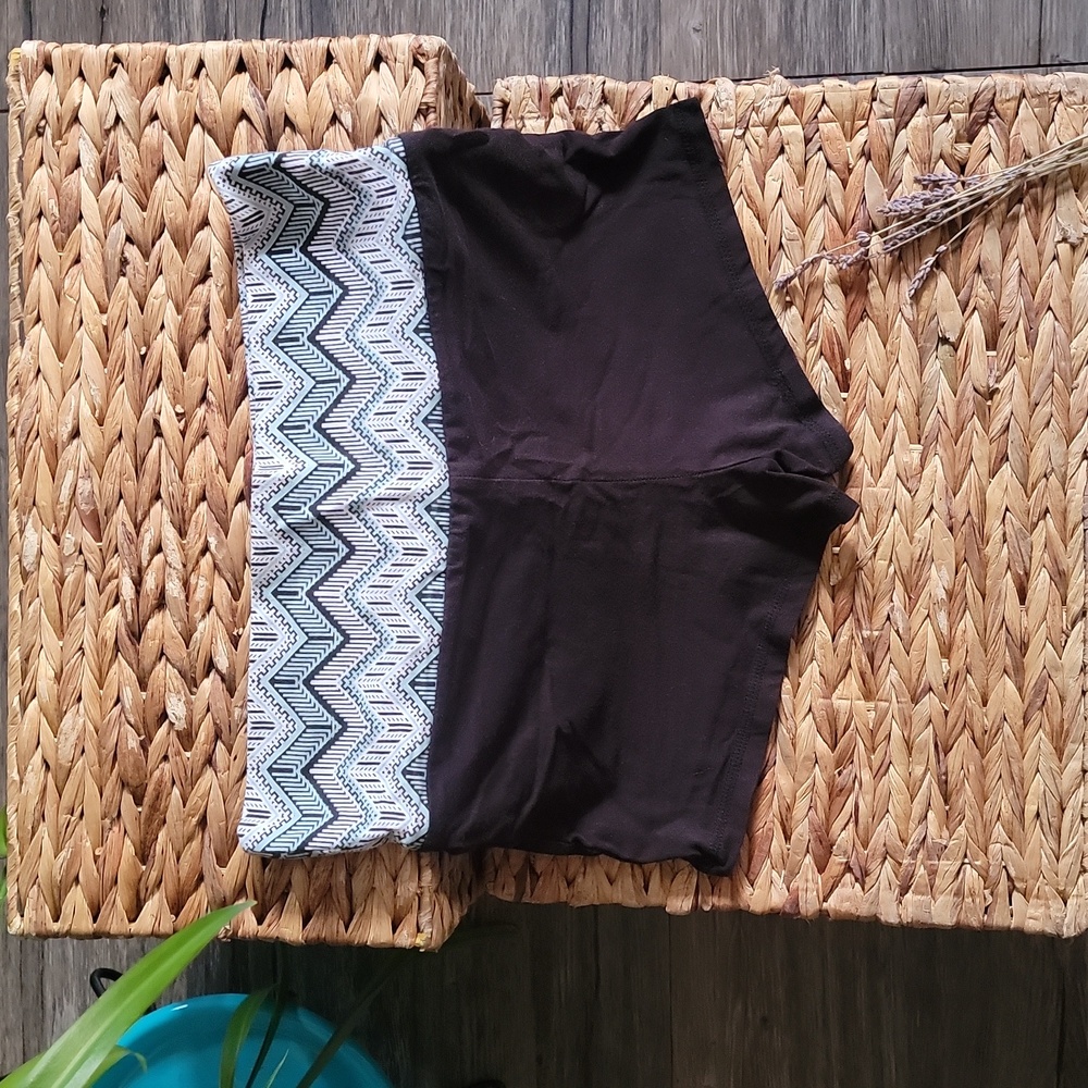 NO BOUNDARIES | Casual Swim Shorts